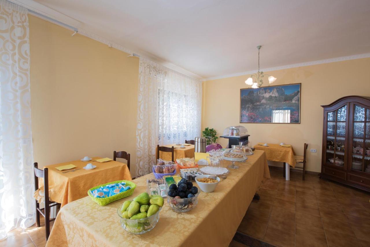 La Rosa Dei Venti B&B Chia Zewnętrze zdjęcie